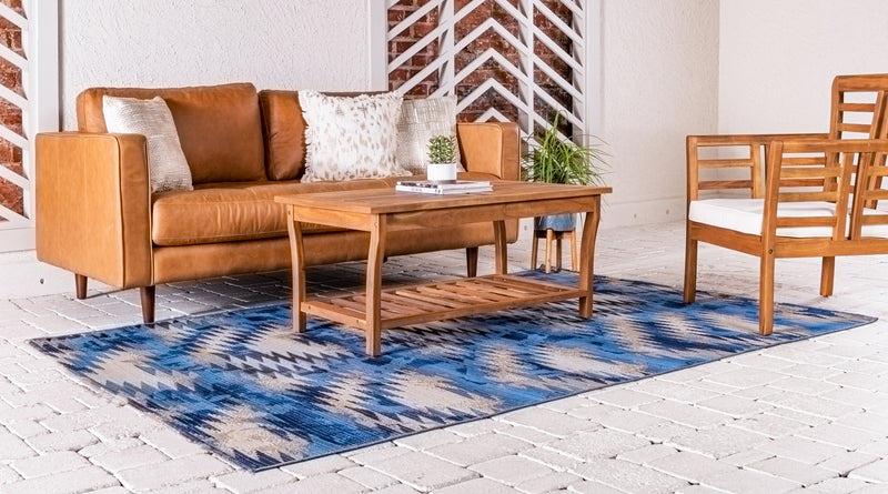 Unique Loom Outdoor Aztec Rug