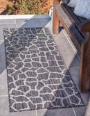 Unique Loom Outdoor Giraffe Rug