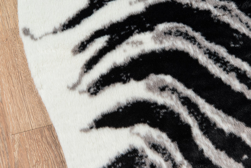 Momeni Acadia Zebra Rug