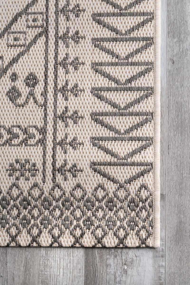 nuLOOM Kandace Outdoor Area Rug