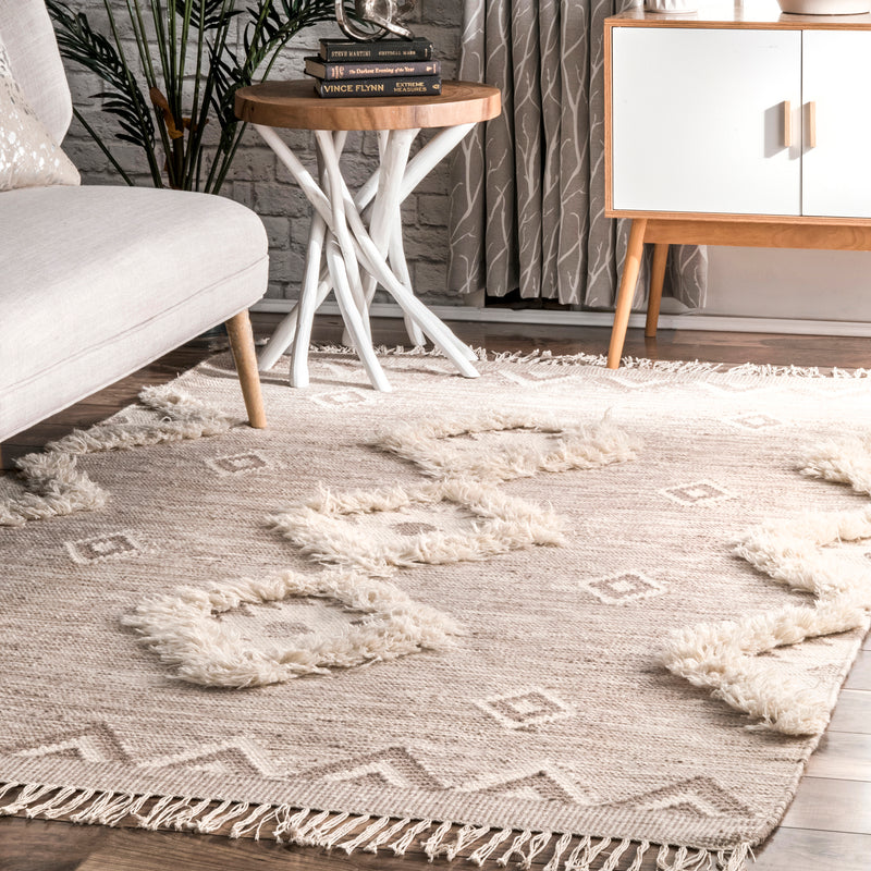 nuLOOM Savannah Moroccan Fringe Textured Wool Area Rug