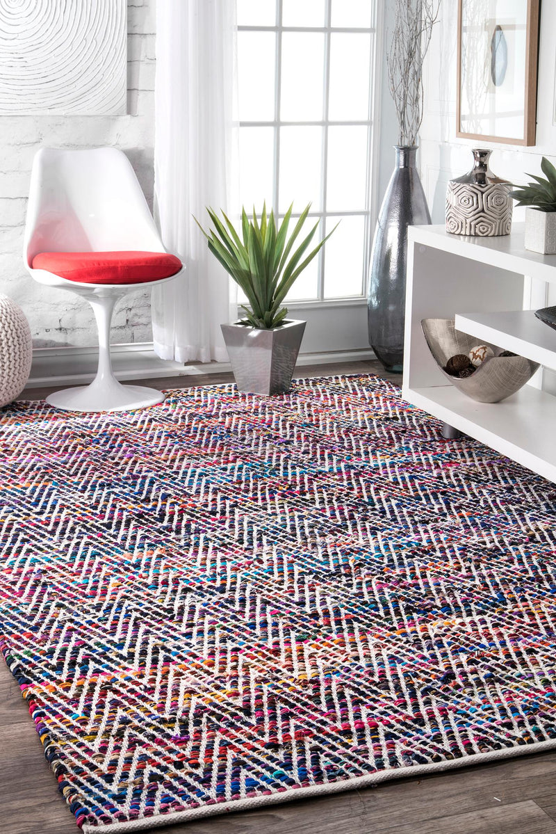 nuLOOM Hand Woven Chevron Rochell Area Rug