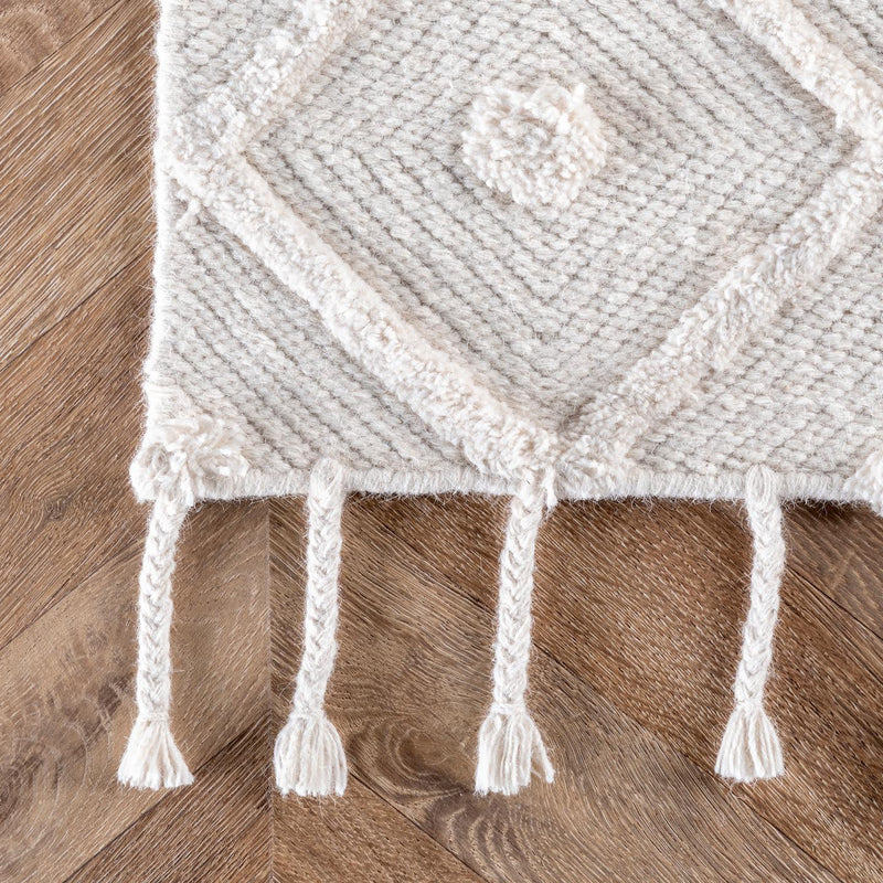 nuLOOM Hand Loomed Trellis Tassel Jinny Rug Area Rug