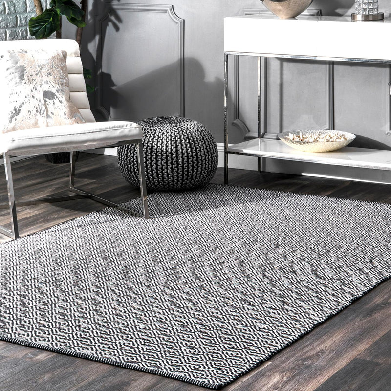 nuLOOM Hand Loomed Lorretta Area Rug