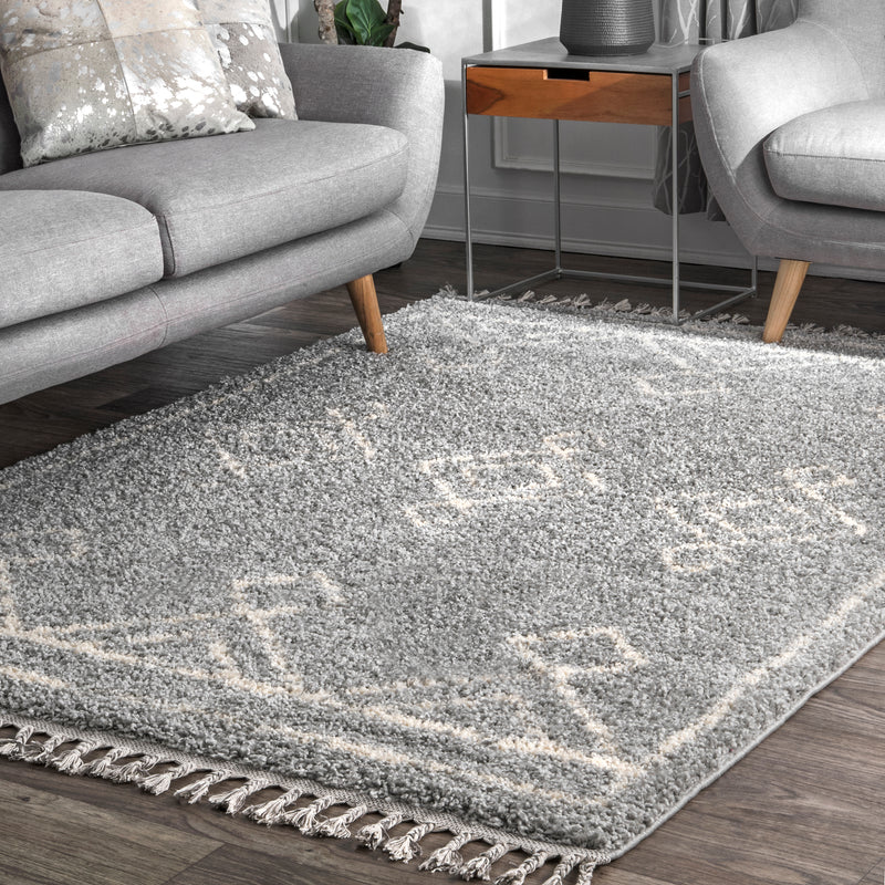 nuLOOM Mackie Moroccan Diamond Tassel Area Rug